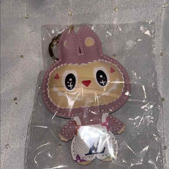 LABU BAG CHARM - Picture 1 of 2